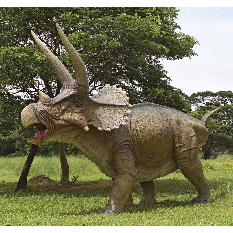 giant triceratops